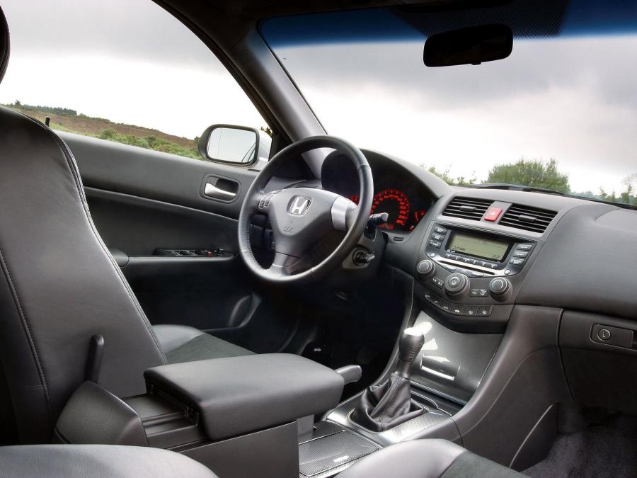  Honda Accord Sedan 2003 года  (фото 2 из 33)
